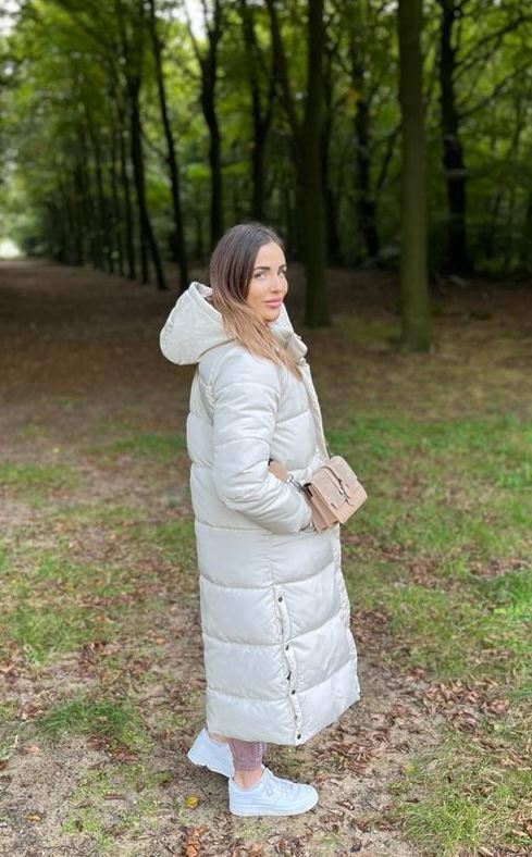 lange gewatteerde offwhite donsjas met capuchon