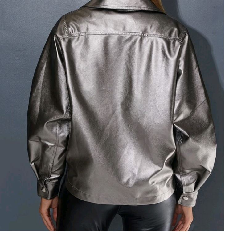 Oversize lederen jacket zilveren metalic achterzijde