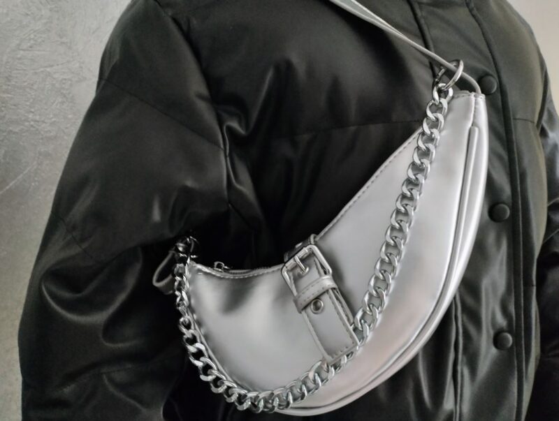 Saddle bag handtasje zilver met ketting