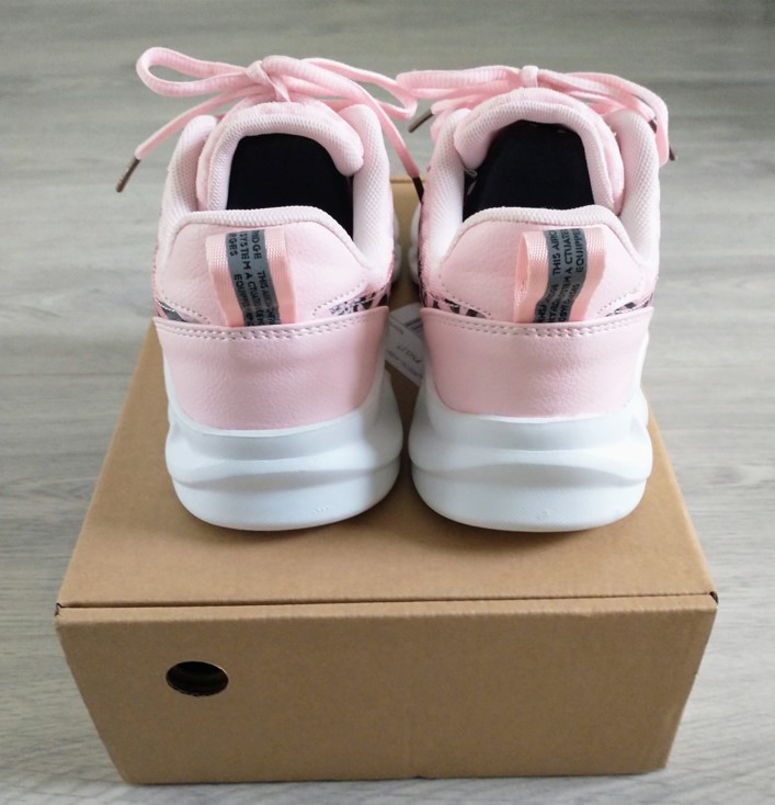 sneakers roze