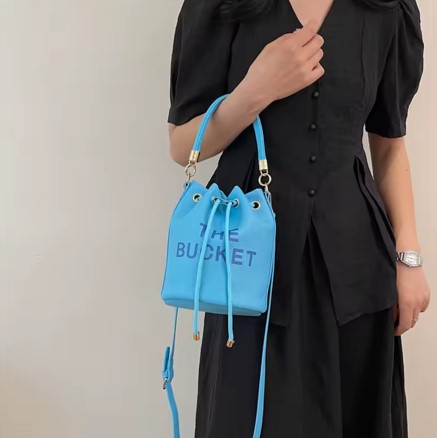 the bucket bag blue