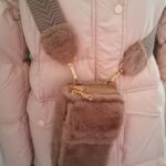Telefoontasje Phonebag Faux Fur Choco Bruin